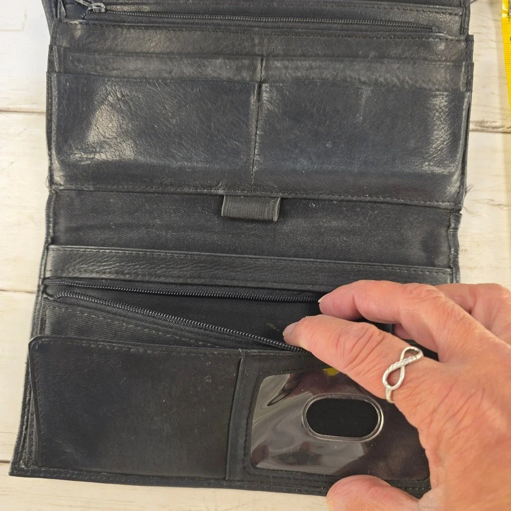 Fossil black leather